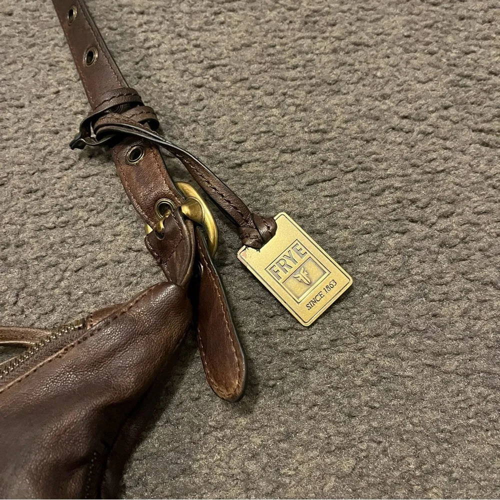 Frye Belle Bohemian Leather Crescent Crossbody Bag - Picture 7 of 10